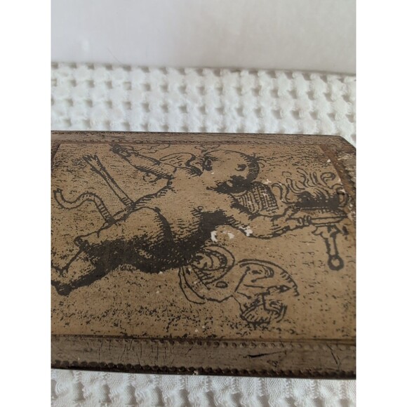 Vintage Italian Florentine Gilt Wood Trinket Jewelry Box – Gold Gilded Cherub - Picture 3 of 9